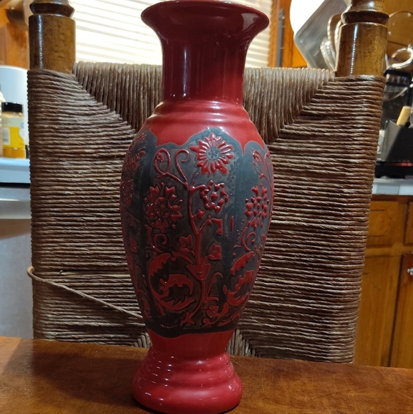 Other - Elegant Red and Black Floral Vase